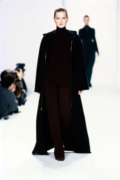 Look 1